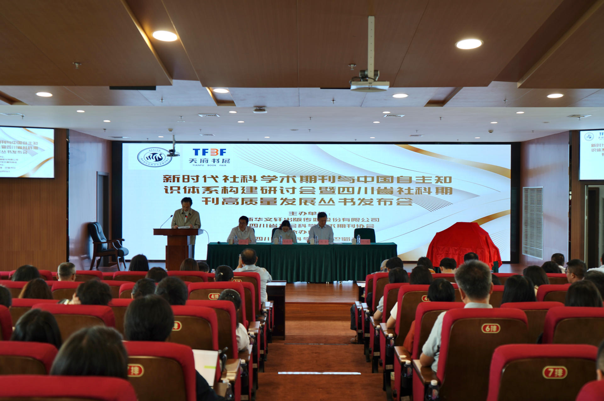 1760523639396786.jpg wechat_2025-10-15_182016_942.jpg