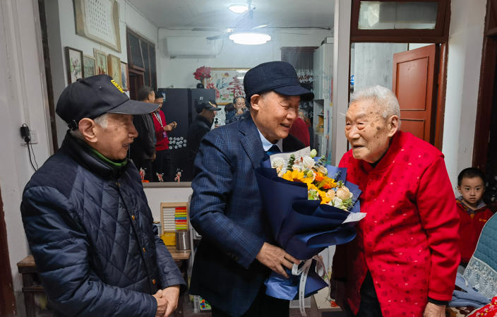 1763089339577024.jpg 杨11142.jpg